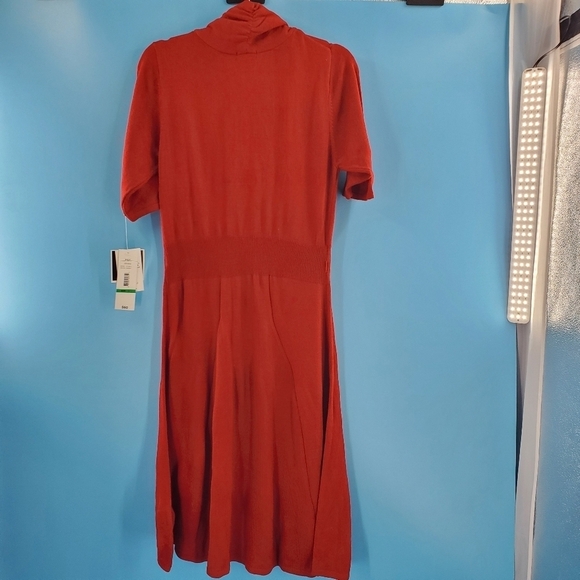 NWT R&K red knit dress with black belt Lg - Picture 16 of 16